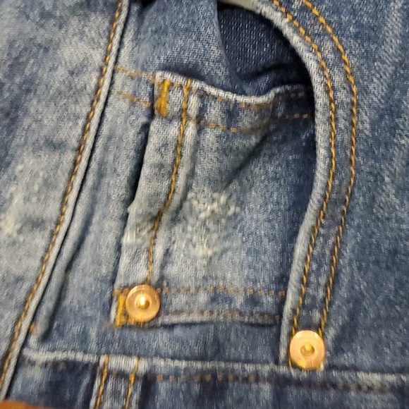 "Distressed" Madison High Rise Crop - Picture 4 of 16